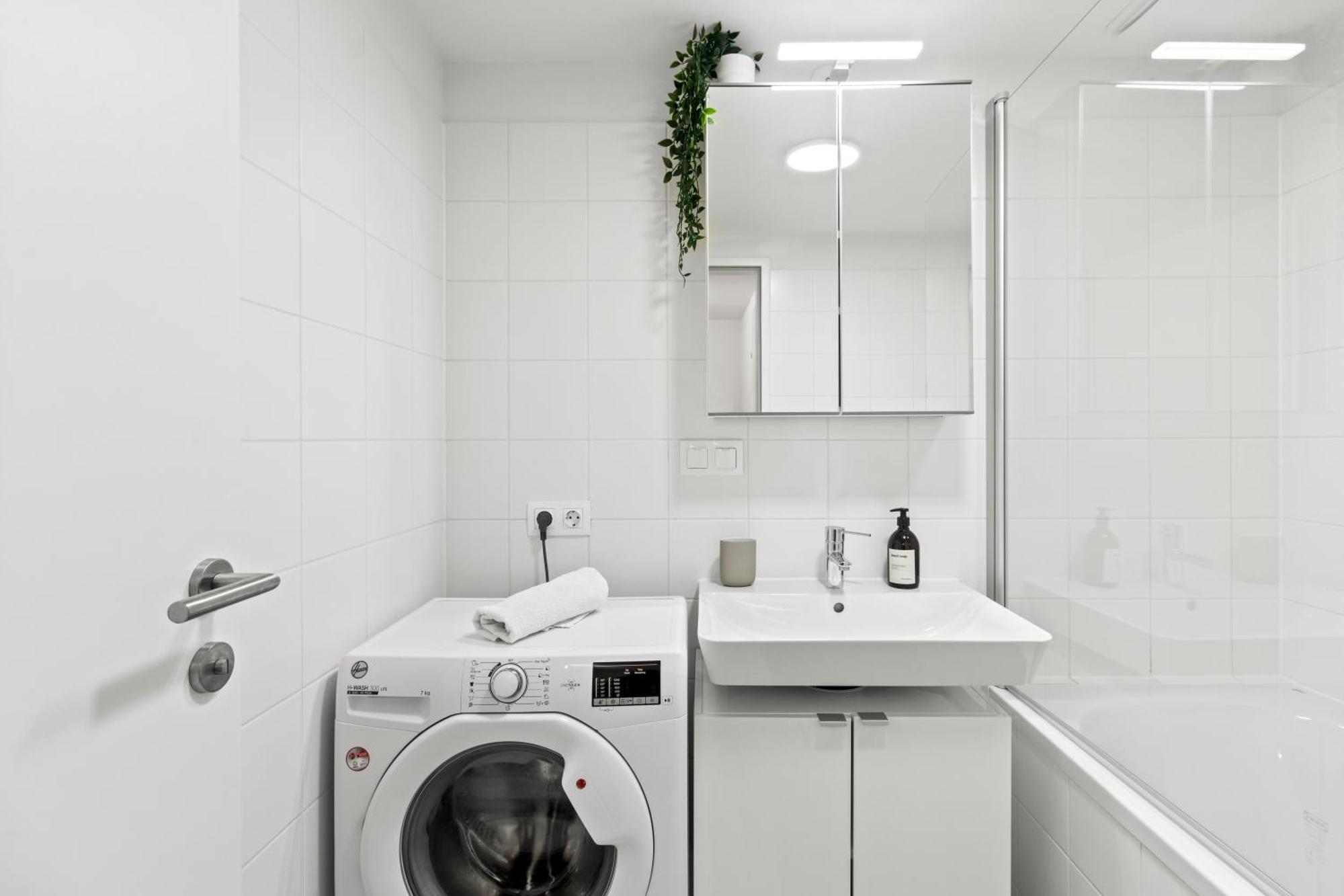 Balcony Apartment I 50 M² I Near City Center Wien Eksteriør billede